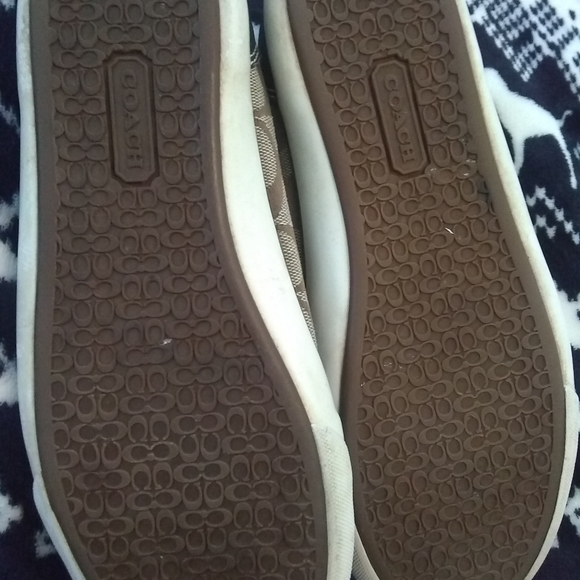 Coach shoes size 6 - Picture 4 of 4